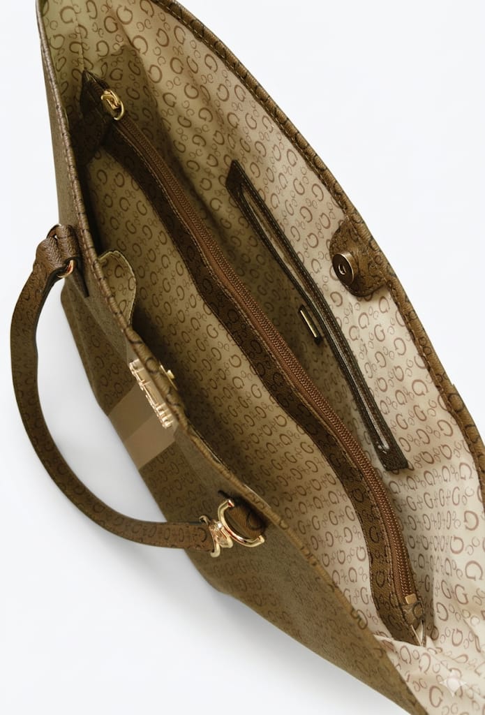 Tote-Guess-marrón